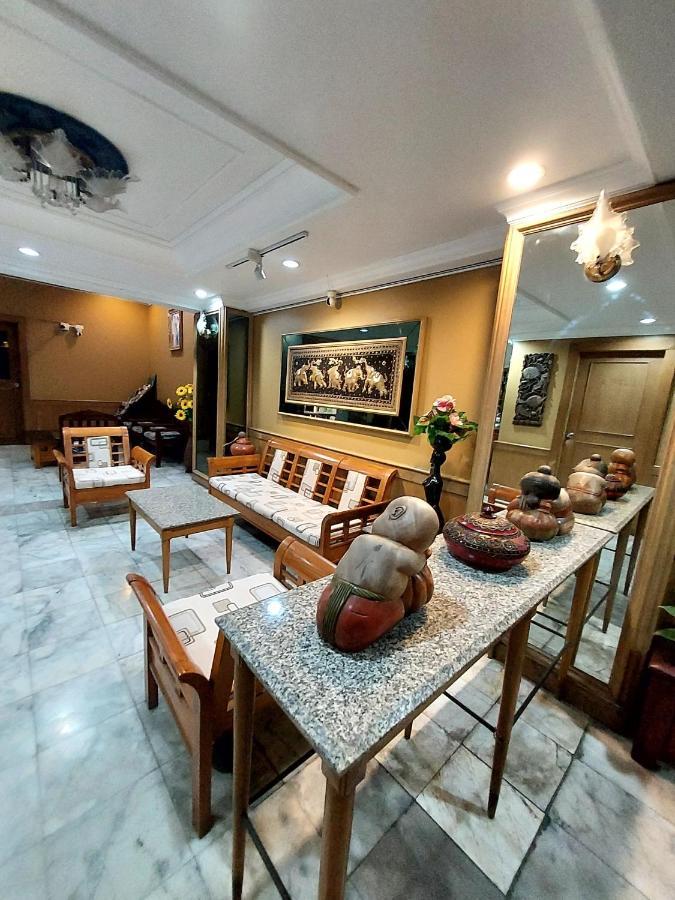 Traveller Inn Hotel Chiang Mai Esterno foto