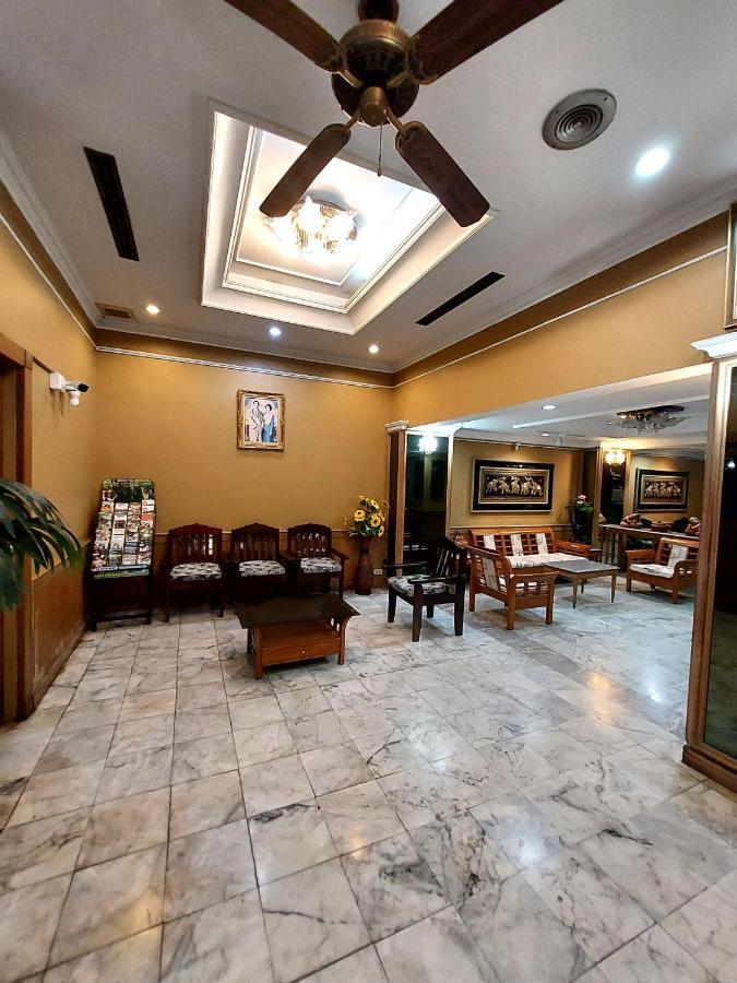 Traveller Inn Hotel Chiang Mai Esterno foto