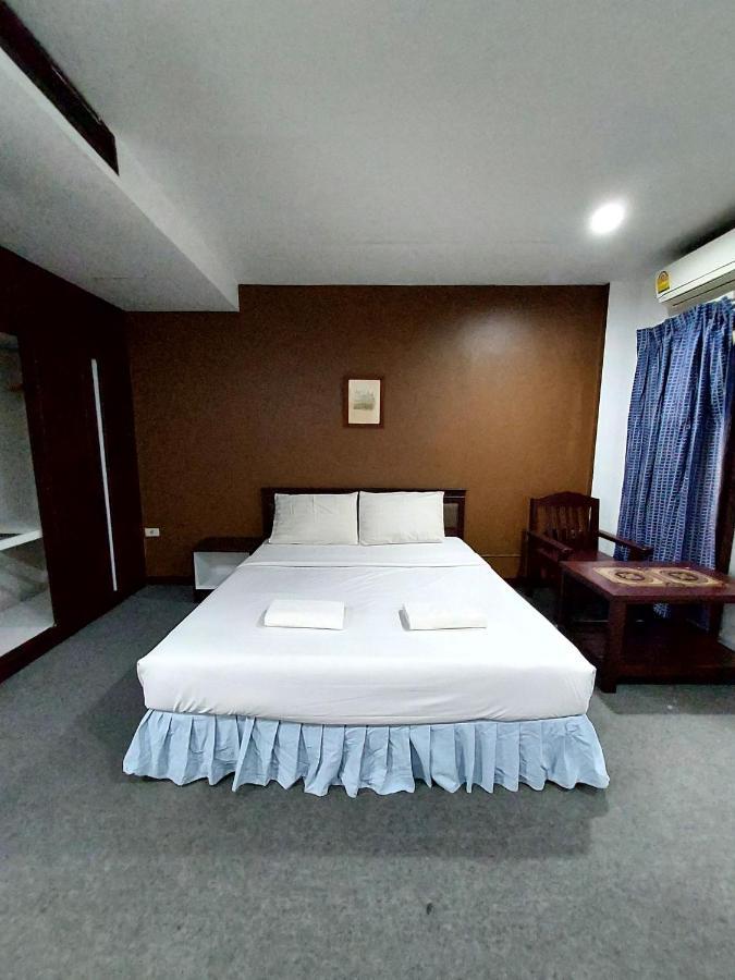Traveller Inn Hotel Chiang Mai Esterno foto