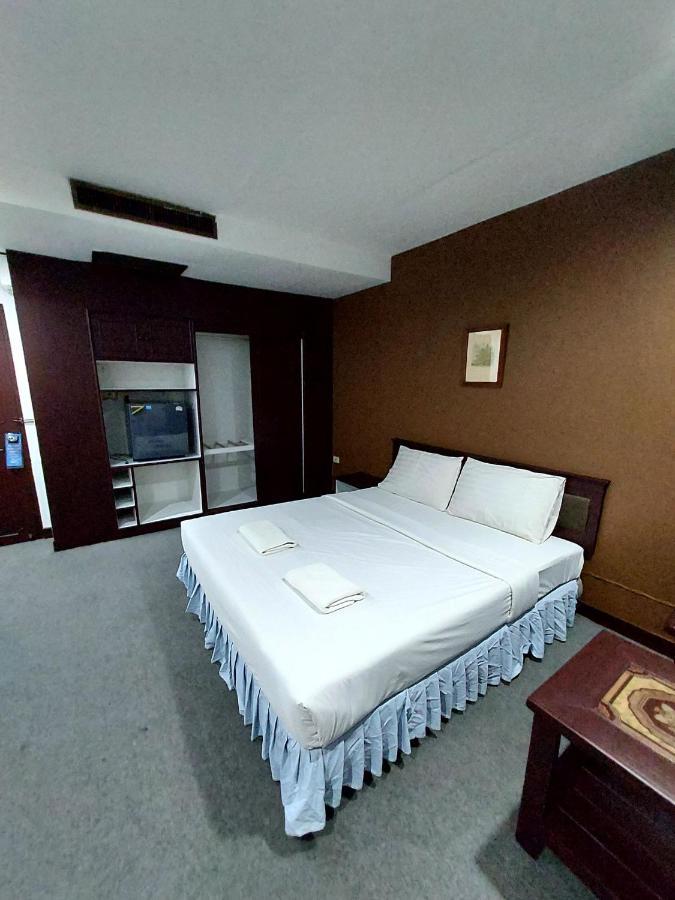 Traveller Inn Hotel Chiang Mai Esterno foto