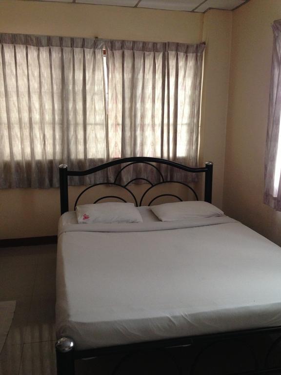 Traveller Inn Hotel Chiang Mai Esterno foto