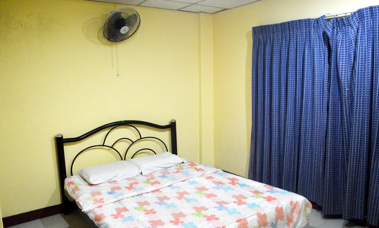 Traveller Inn Hotel Chiang Mai Esterno foto
